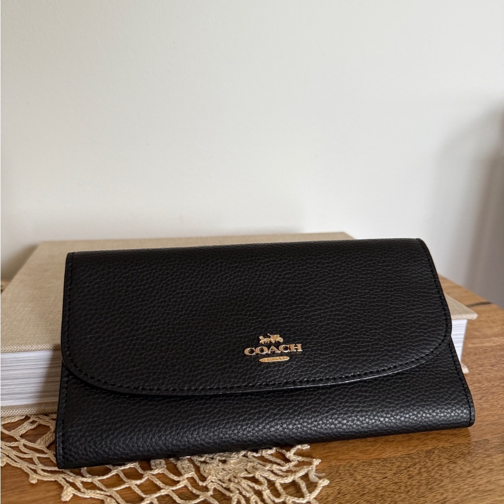 Coach Trifold Card Holder Wallet – Black Pebbled Leather